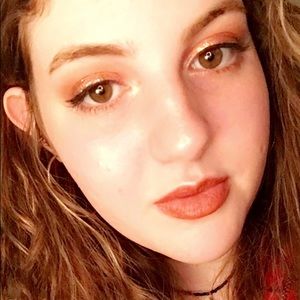 Meet your Posher, Georgia